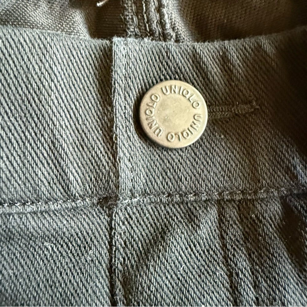Uniqlo Jeggings Slim Fit Pants - Picture 5 of 6